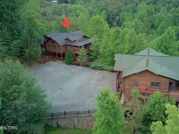 4th image of 213 Dogwood Point Way