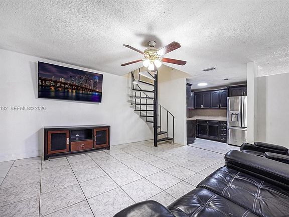 5th image of 1746 W 58th St #1746