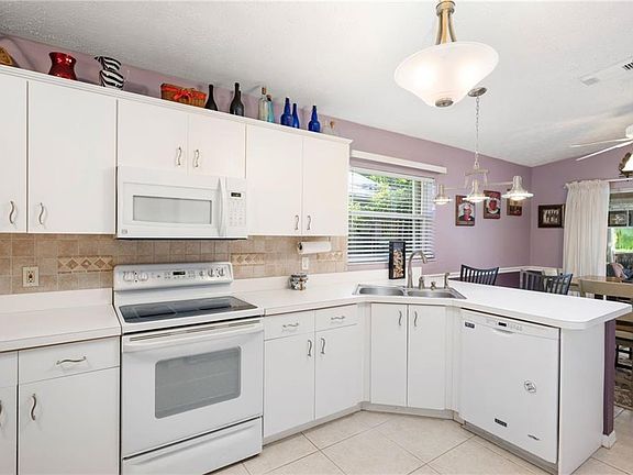 5th image of 6636 Nuevo Lagos St