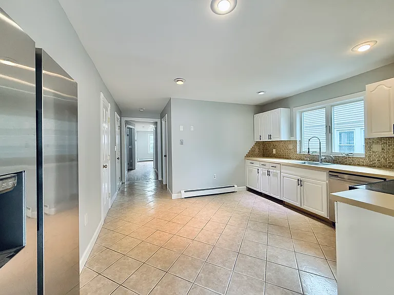 52 Manor St #1 — Photo 30