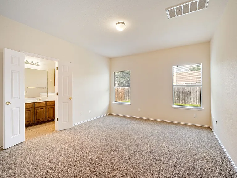 13205 Marie Ln — Photo 9