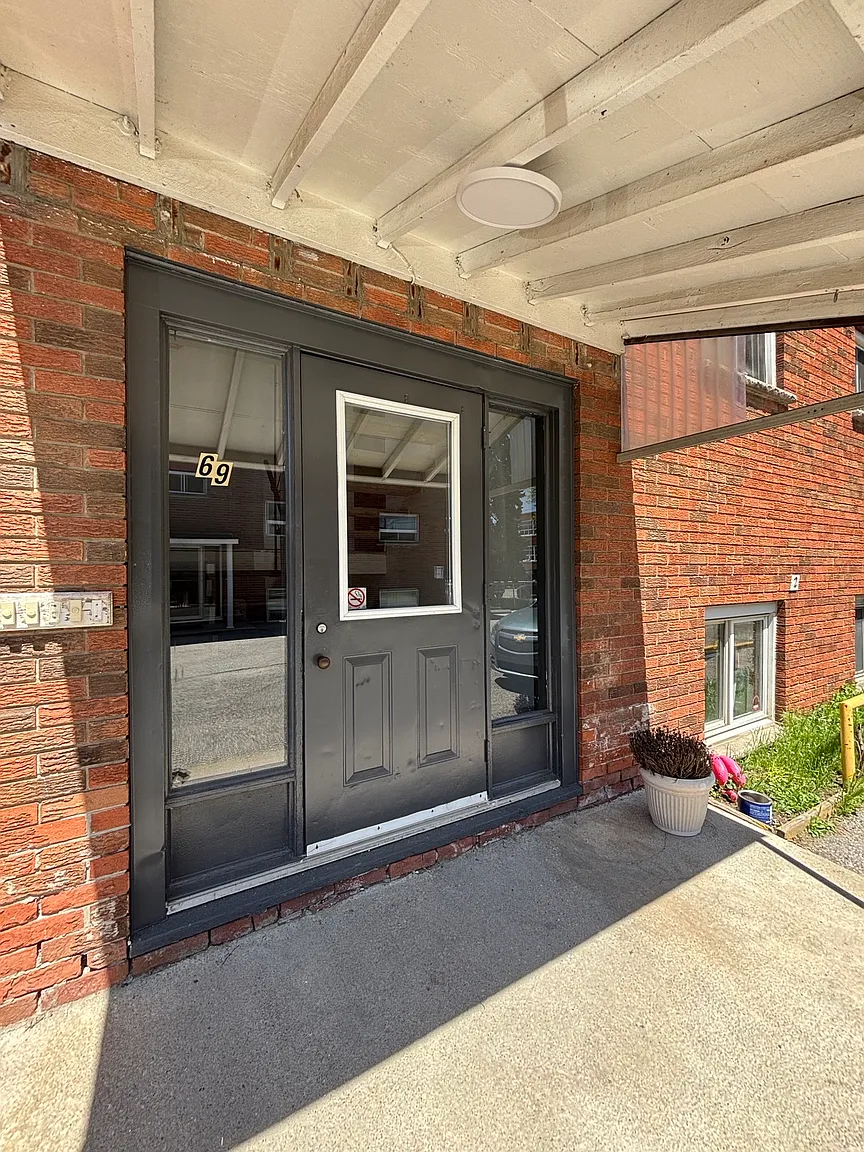 69 Oliver St #1350189 photo 1