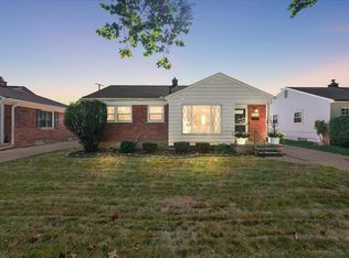 22710 Carolina St, Saint Clair Shores, MI 48080