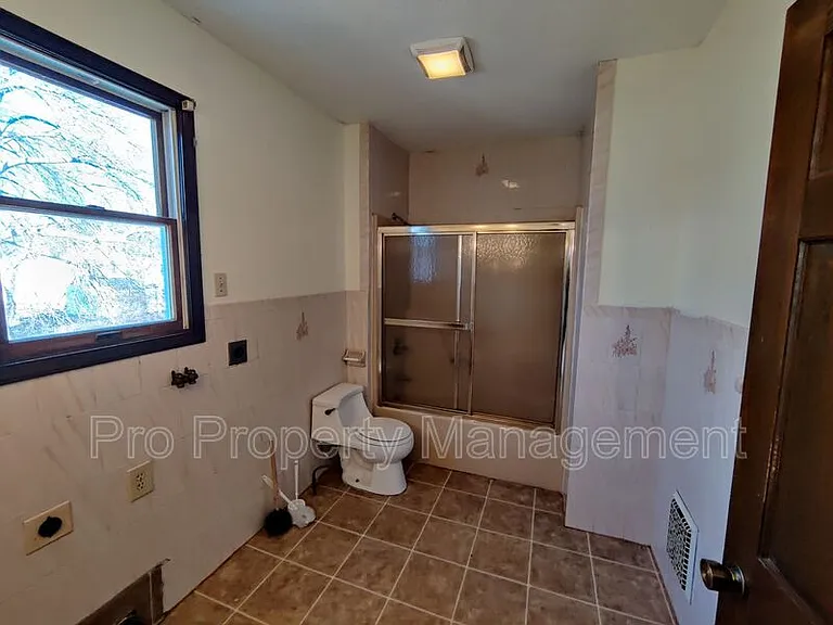 107 Tremont St #2 — Photo 8