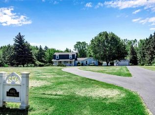 6963 Sand Hill Rd, Akron, NY 14001