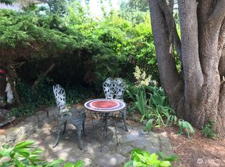 2446 SW Kenyon St, Seattle, WA 98106