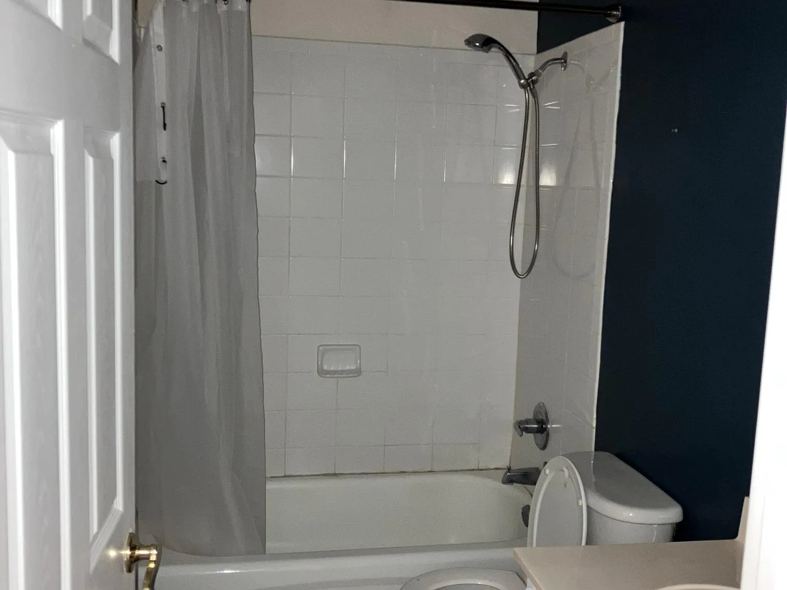 3 bed, 1442 sqft, $2,350 — Photo 4