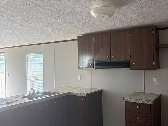 3rd image of 300 Pearl St Lot 47