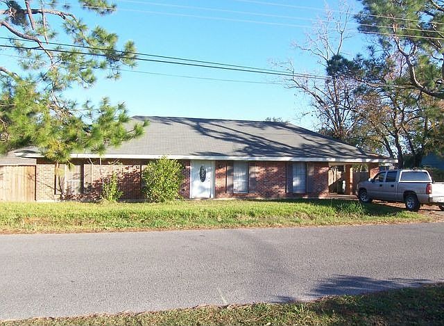 1st image of 1123 E Camellia Dr