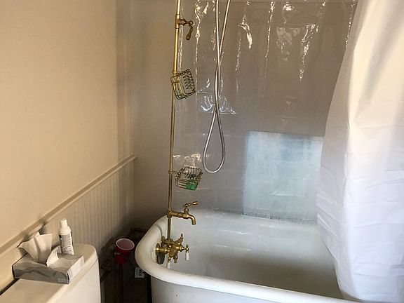 5th image of 310 Lawrence St