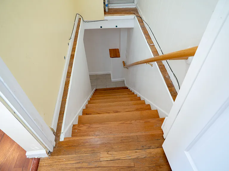 4 Augusta St — Photo 23