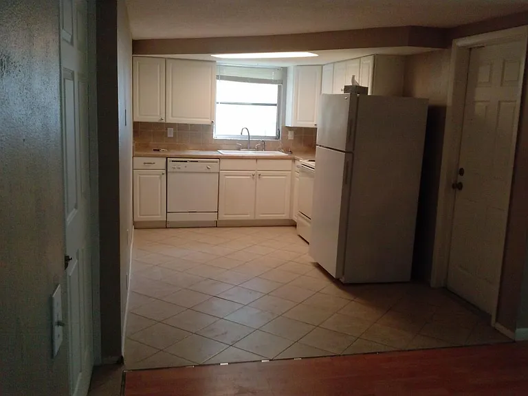 9400 Gray Fox Ln — Photo 6