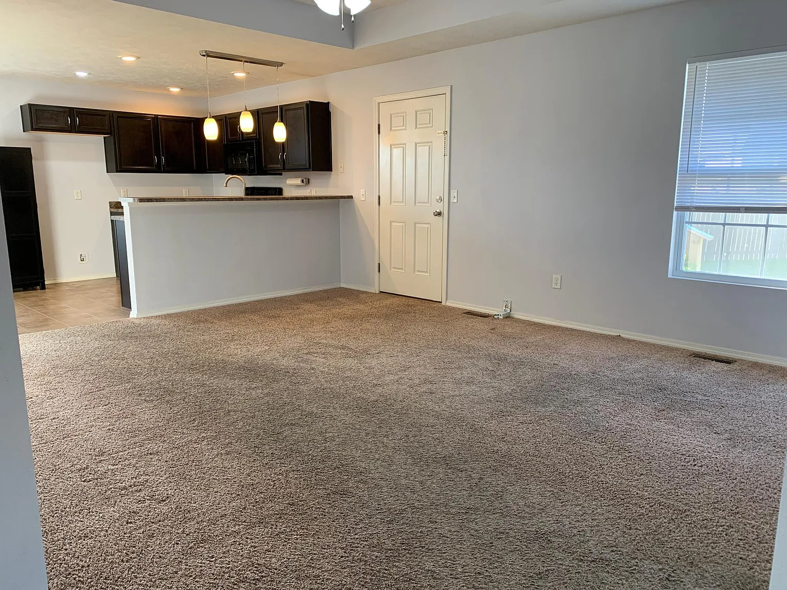 5583 W Sugar Pine Dr — Photo 2