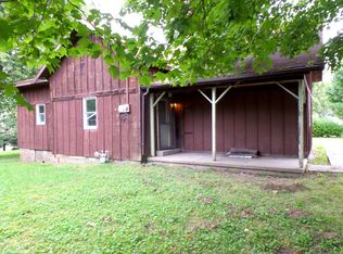 2026 E Main St, Petersburg, IN 47567