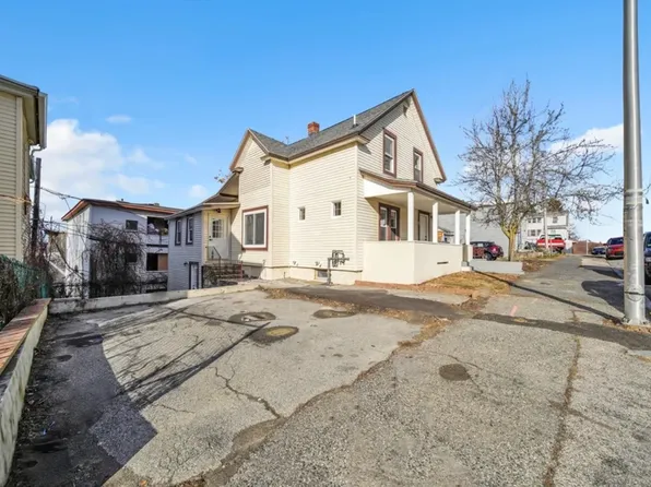 57 Wall St #1, Worcester, MA 01604