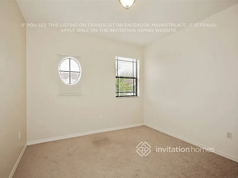 627 NE 35th Ave — Photo 10