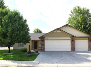 551 W Yosemite Dr, Meridian, ID 83646