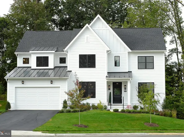2518 Remington St, Falls Church, VA 22046