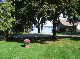 4357 Skusa Dr, Brighton, MI 48116