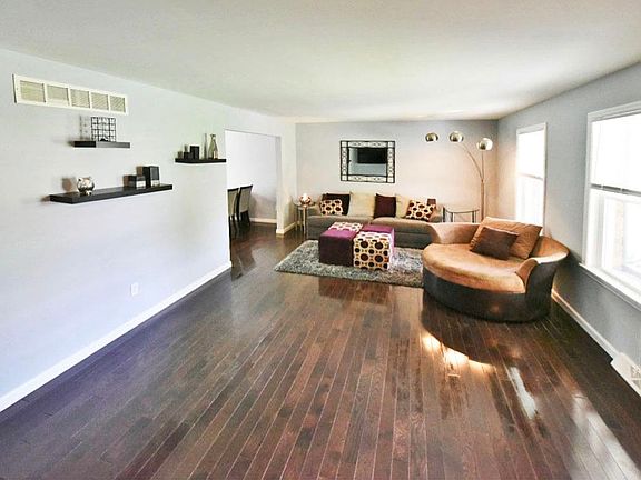 5th image of 8271 Asbury Hills Dr