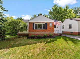 319 Parkside Dr, Bay Village, OH 44140