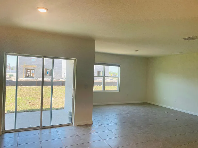 5503 Hollingworth Trl — Photo 2