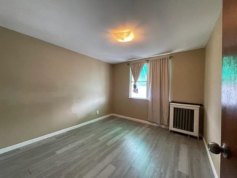 1016 Tree St — Photo 8