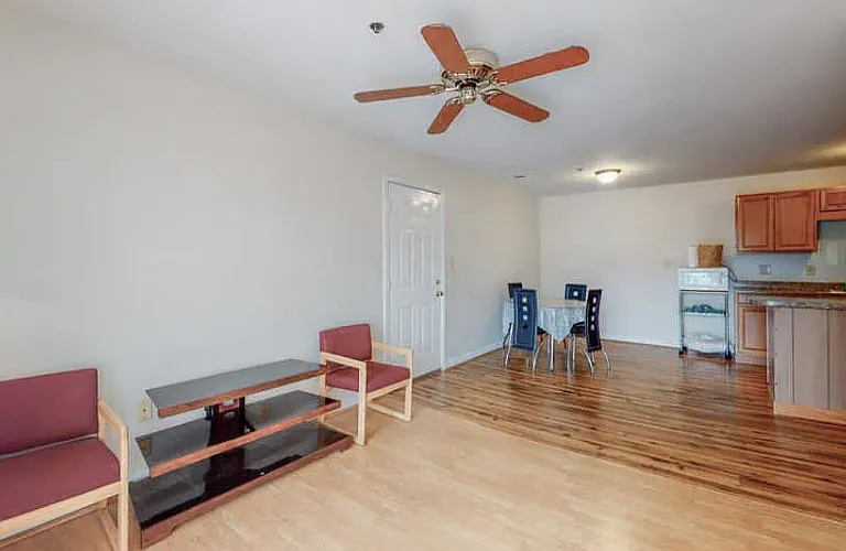 205 Simpson Ave — Photo 6