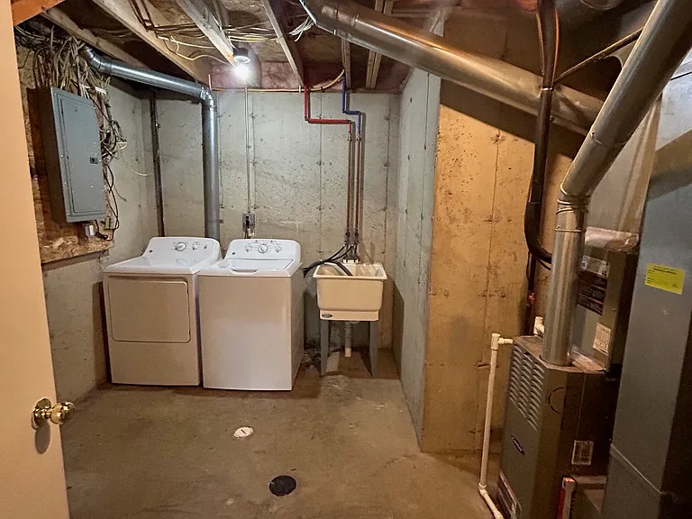 221 Southfield Dr #1 — Photo 17