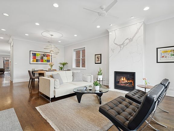 4th image of 2028 W Le Moyne St #1E