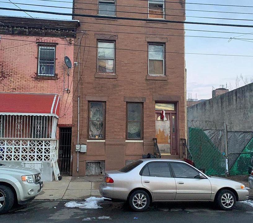 1st image of 1921 N 2nd St