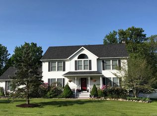 51 Winchester Dr, Monroe, NY 10950