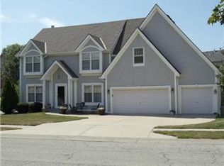 8203 NW 81st Pl, Kansas City, MO 64152