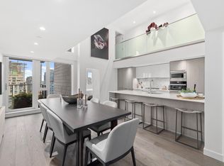 1111 Richards St #2208, Vancouver, BC V6B 3E6