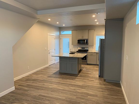 5th image of 3219 W 2450 N