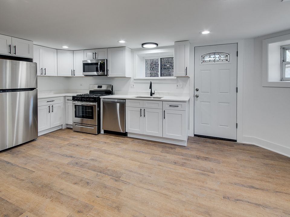 1st image of 2453 N Mozart St #G