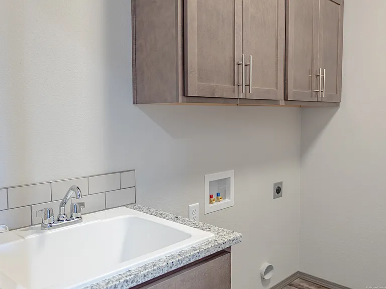 14726 E 28th Ave — Photo 12