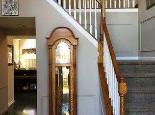 31 Periwinkle Dr, Mount Laurel, NJ 08054