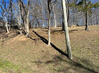 5 Lost Valley Dr, Huntington, WV 25705