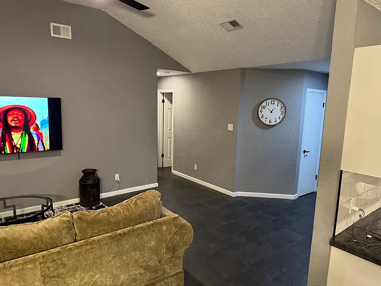 9565 Landis Dr — Photo 11