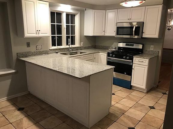 4th image of 84 Periwinkle Ct