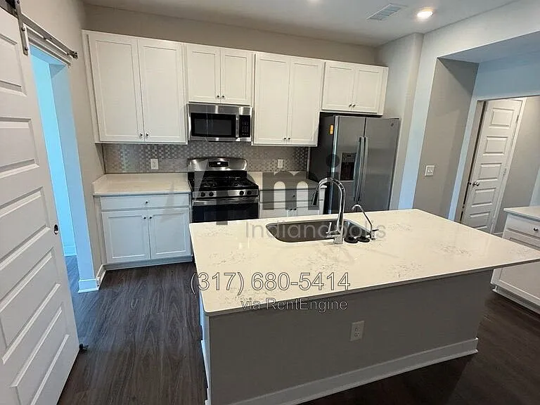 1225 Langham St — Photo 3