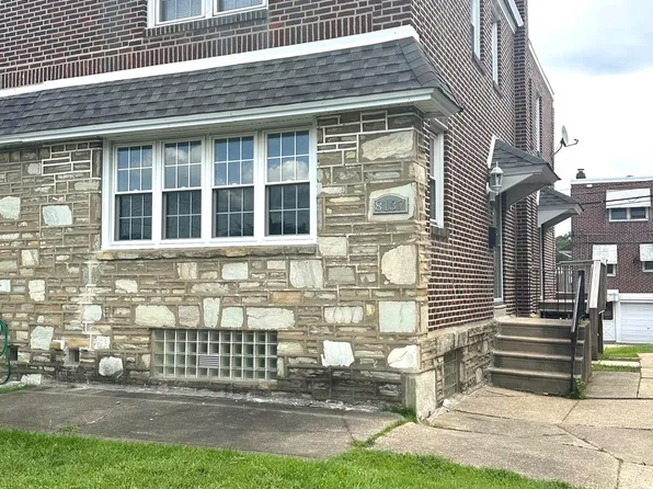 8137 Farnsworth St, Philadelphia, PA 19152