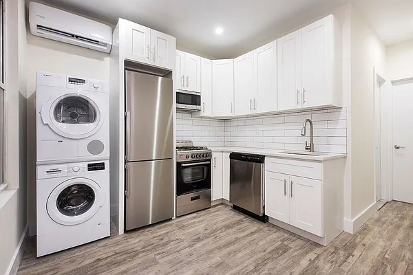 Rented by Bold New York | media 9