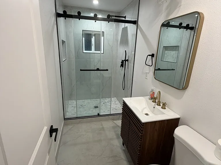 8040 Irvine Ave — Photo 4
