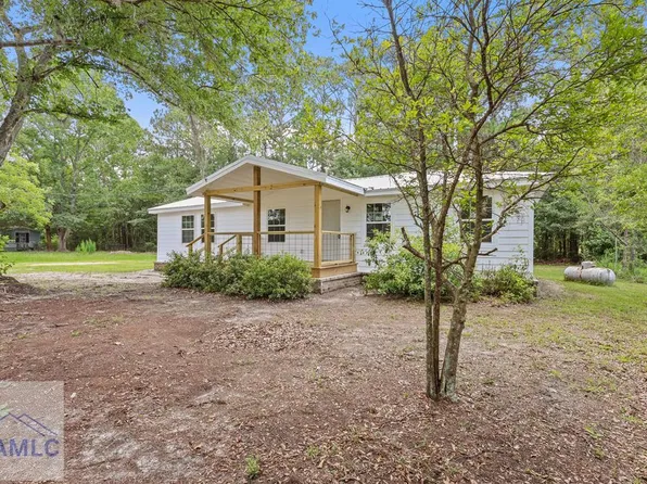 2154 Black Rd, Darien, GA 31305