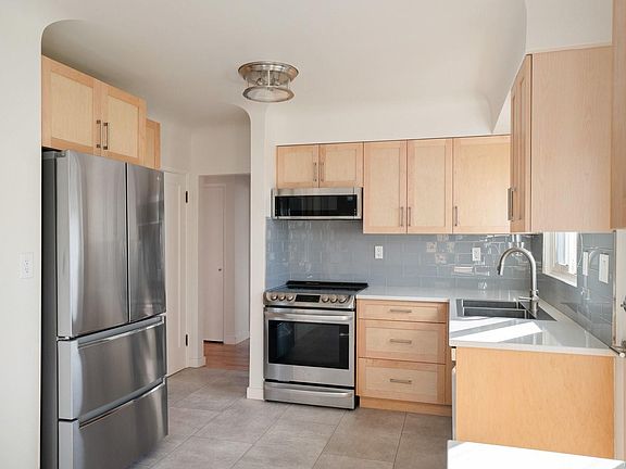 4th image of 354 Foul Bay Rd