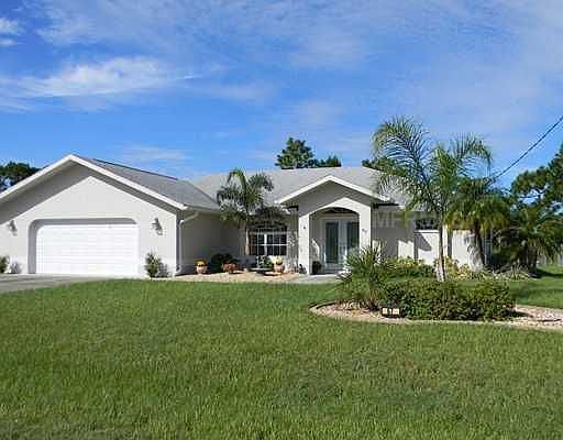 1st image of 67 Broadmoor Ln