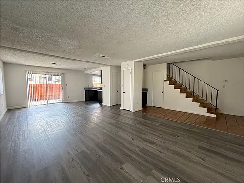 411 S Orange Ave Photo 1