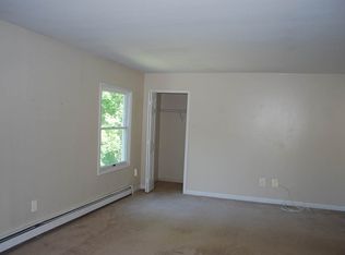 7 Capozzi Cir, Woburn, MA 01801